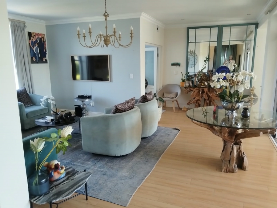 To Let 3 Bedroom Property for Rent in Lake Michelle Western Cape
